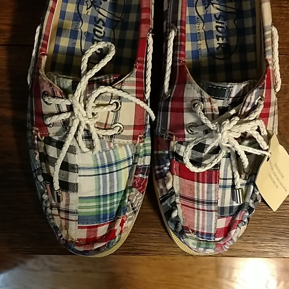 NWT Sperry plaid Topsiders SZ 6.5